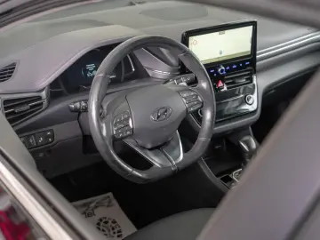 Hyundai Ioniq 1.6 GDI Premium Hybrid