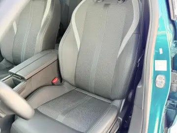 Peugeot 308 BlueHDi Style Fab.- 01.2025 1.5 Diesel 130 Cp