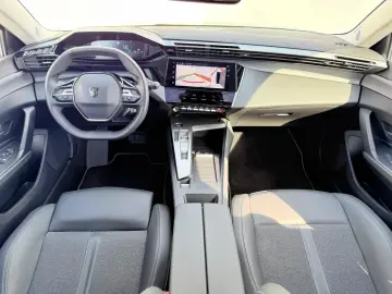 Peugeot 308 BlueHDi Style Fab.- 01.2025 1.5 Diesel 130 Cp