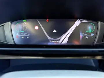 Peugeot 308 BlueHDi Style Fab.- 01.2025 1.5 Diesel 130 Cp