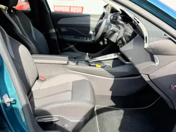 Peugeot 308 BlueHDi Style Fab.- 01.2025 1.5 Diesel 130 Cp