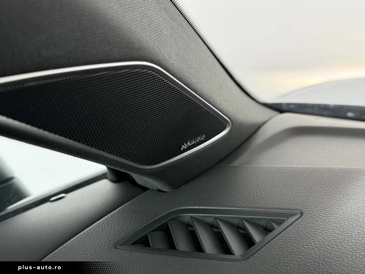 Volkswagen Touareg R-Line 4M MATRIX