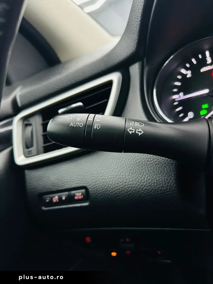 NISSAN Qashqai 2015 1.5D E5 Garantie 12 Luni Rate Avans 0 Do