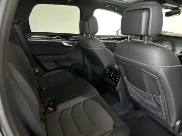 Volkswagen Touareg 3.0 TSI 4M R NACHT MASS SOFT AHK H&U 22