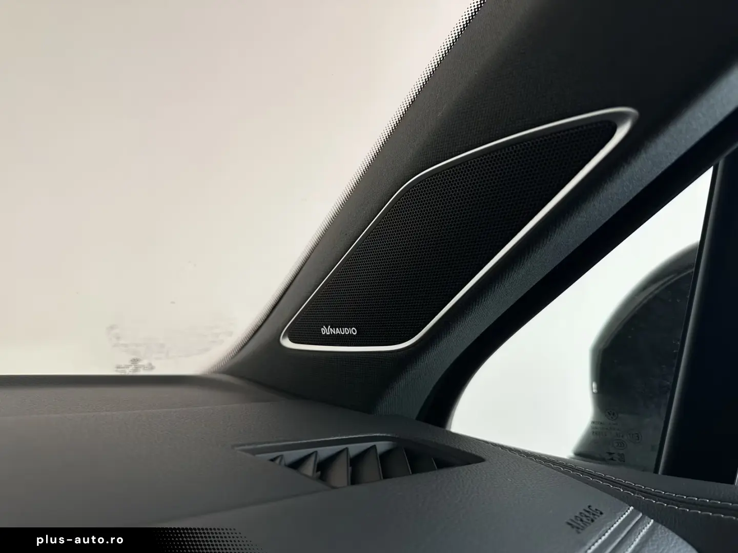 Volkswagen Touareg 3.0 TSI 4M R NACHT MASS SOFT AHK H&U 22