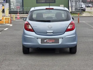 Opel Corsa D  Automatic-Easytronic  Rate fixe  Garantie