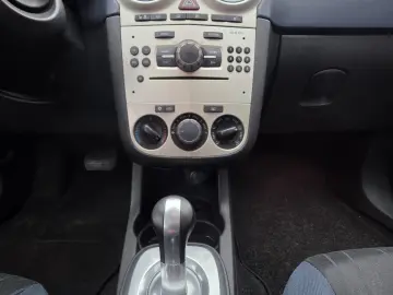 Opel Corsa D  Automatic-Easytronic  Rate fixe  Garantie