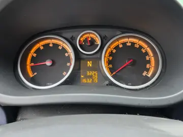 Opel Corsa D  Automatic-Easytronic  Rate fixe  Garantie