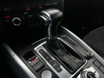 Audi Q5 Gen-8R-2008-2016