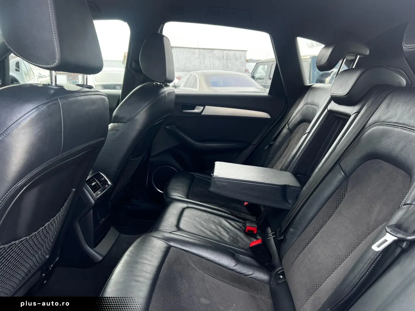 Audi Q5 Gen-8R-2008-2016