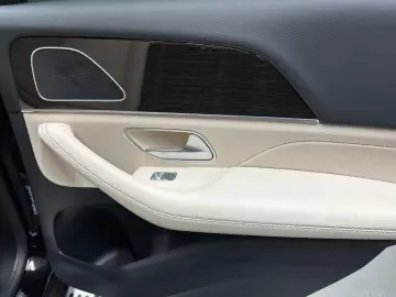 MERCEDES-BENZ GLE350 e 4M