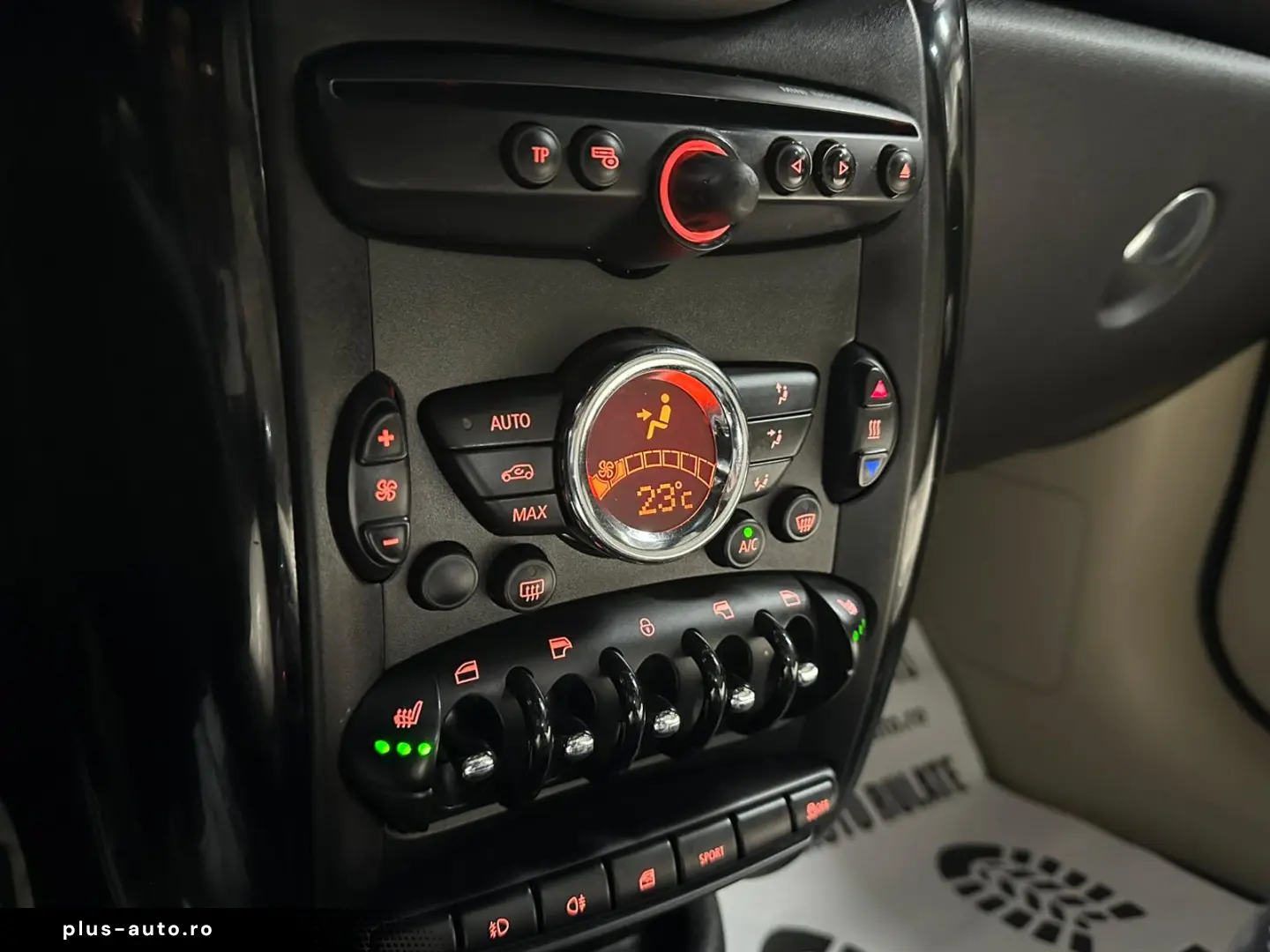 𝐌𝐢𝐧𝐢 𝐂𝐨𝐮𝐧𝐭𝐫𝐲𝐦𝐚𝐧 𝐒