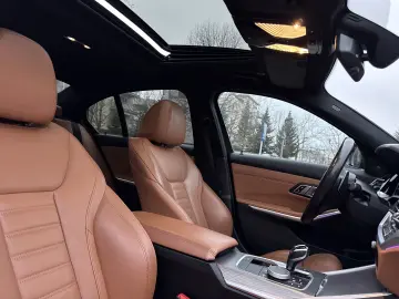 BMW Seria 3 330i Automat