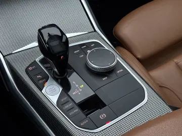 BMW Seria 3 330i Automat