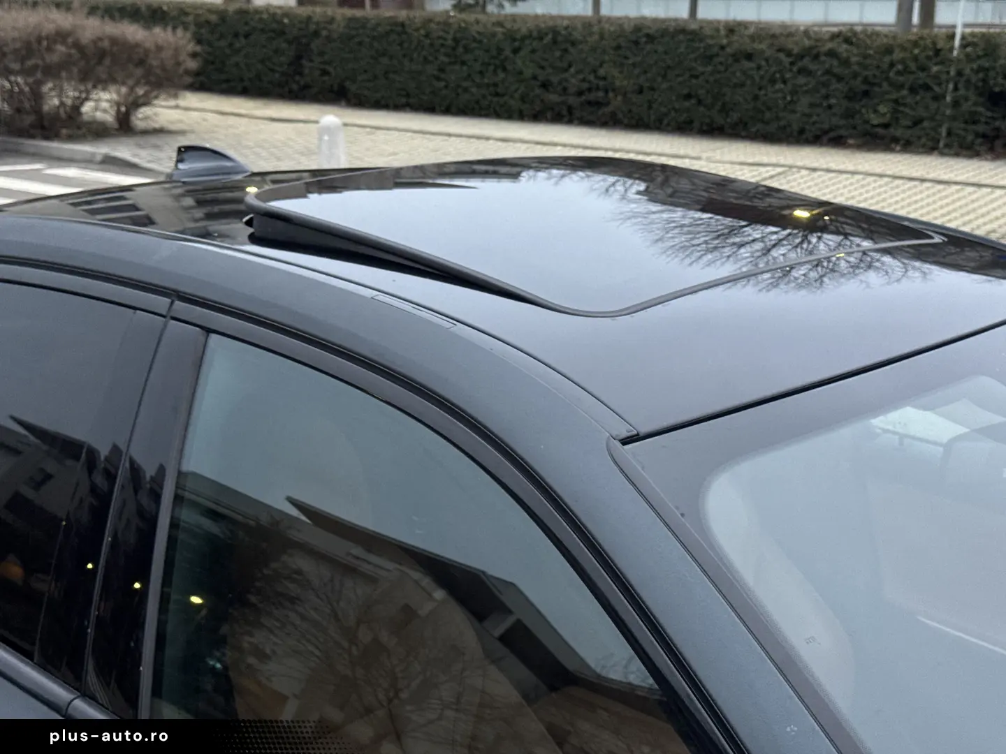 BMW Seria 3 330i Automat