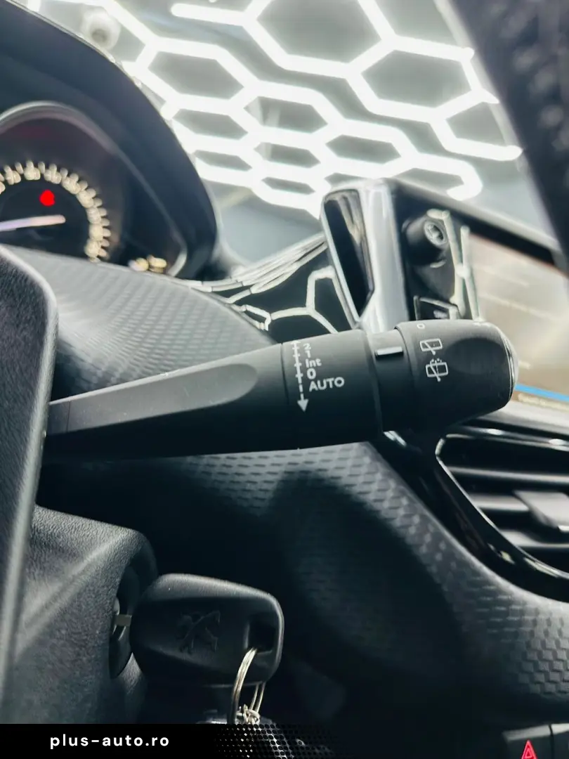 PEUGEOT 2008 2017 1.2i E6 Garantie 12 Luni Rate Avans 0 Doar