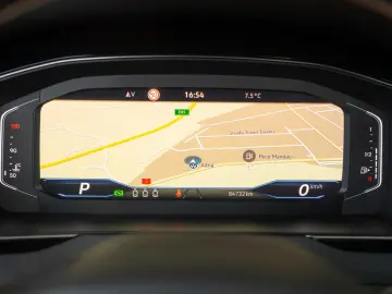 Volkswagen Passat Variant Business 2.0 TDI Dsg BlueMotion