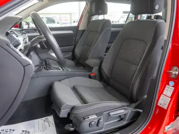 Volkswagen Passat Variant Business 2.0 TDI Dsg BlueMotion