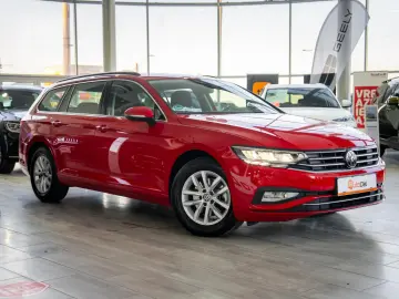 Volkswagen Passat Variant Business 2.0 TDI Dsg BlueMotion