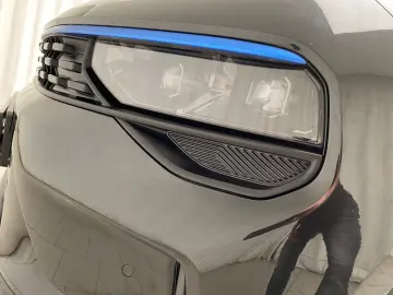 LYNC AND CO 01 1.5 TD PHEV