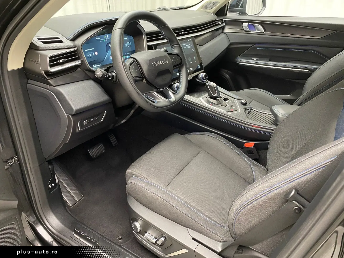 LYNC AND CO 01 1.5 TD PHEV