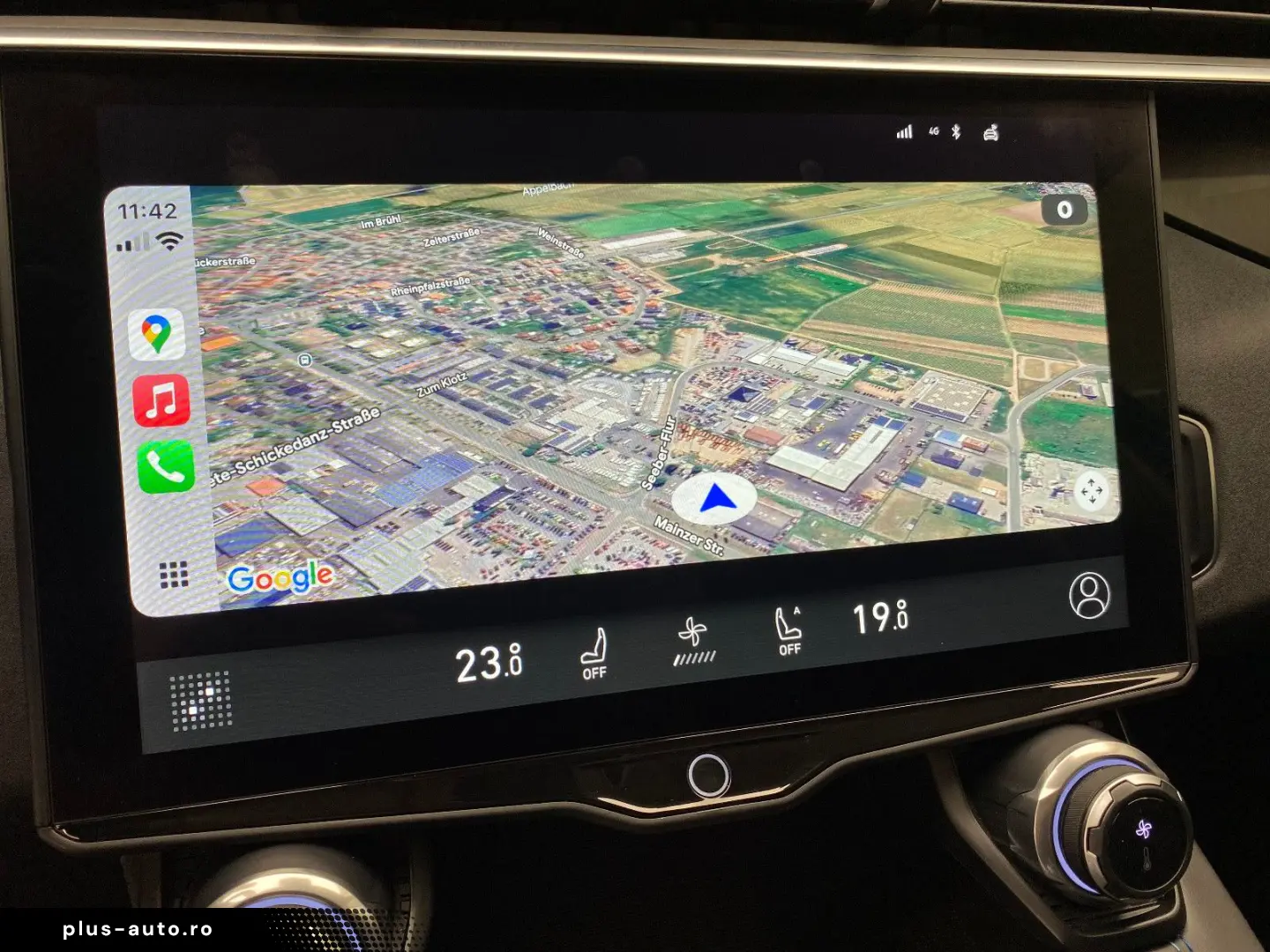 LYNC AND CO 01 1.5 TD PHEV