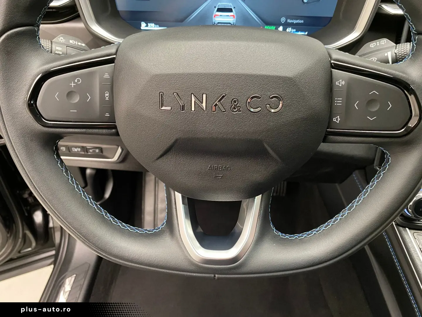 LYNC AND CO 01 1.5 TD PHEV