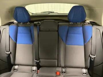 LYNC AND CO 01 1.5 TD PHEV