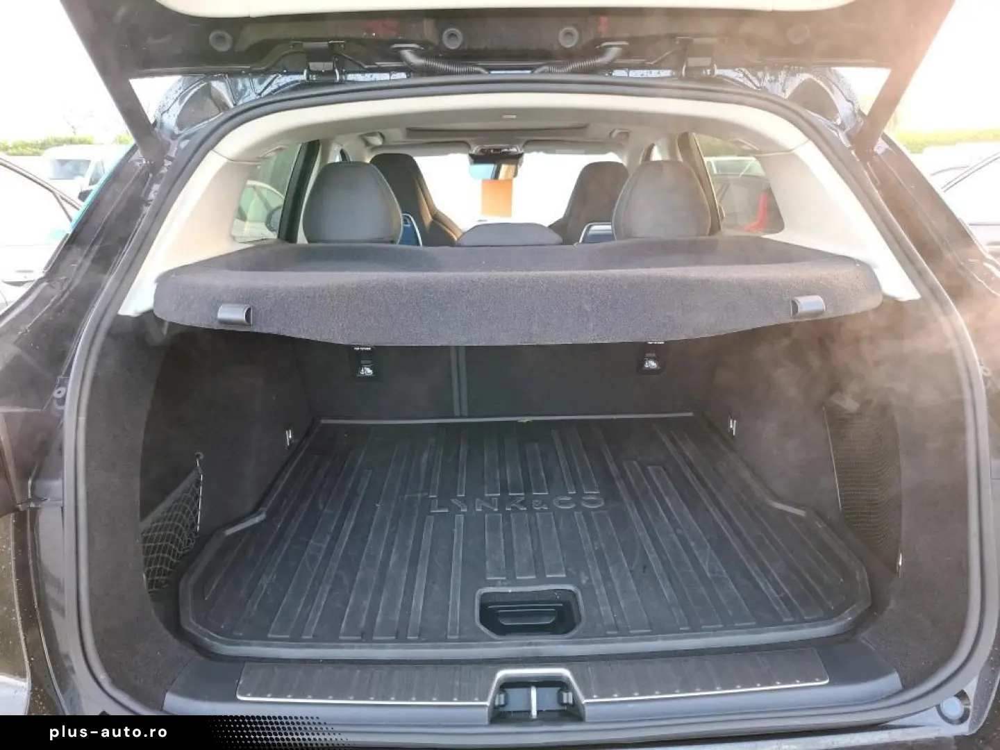 LYNC AND CO 01 1 5TD PHEV (EURO 6d)