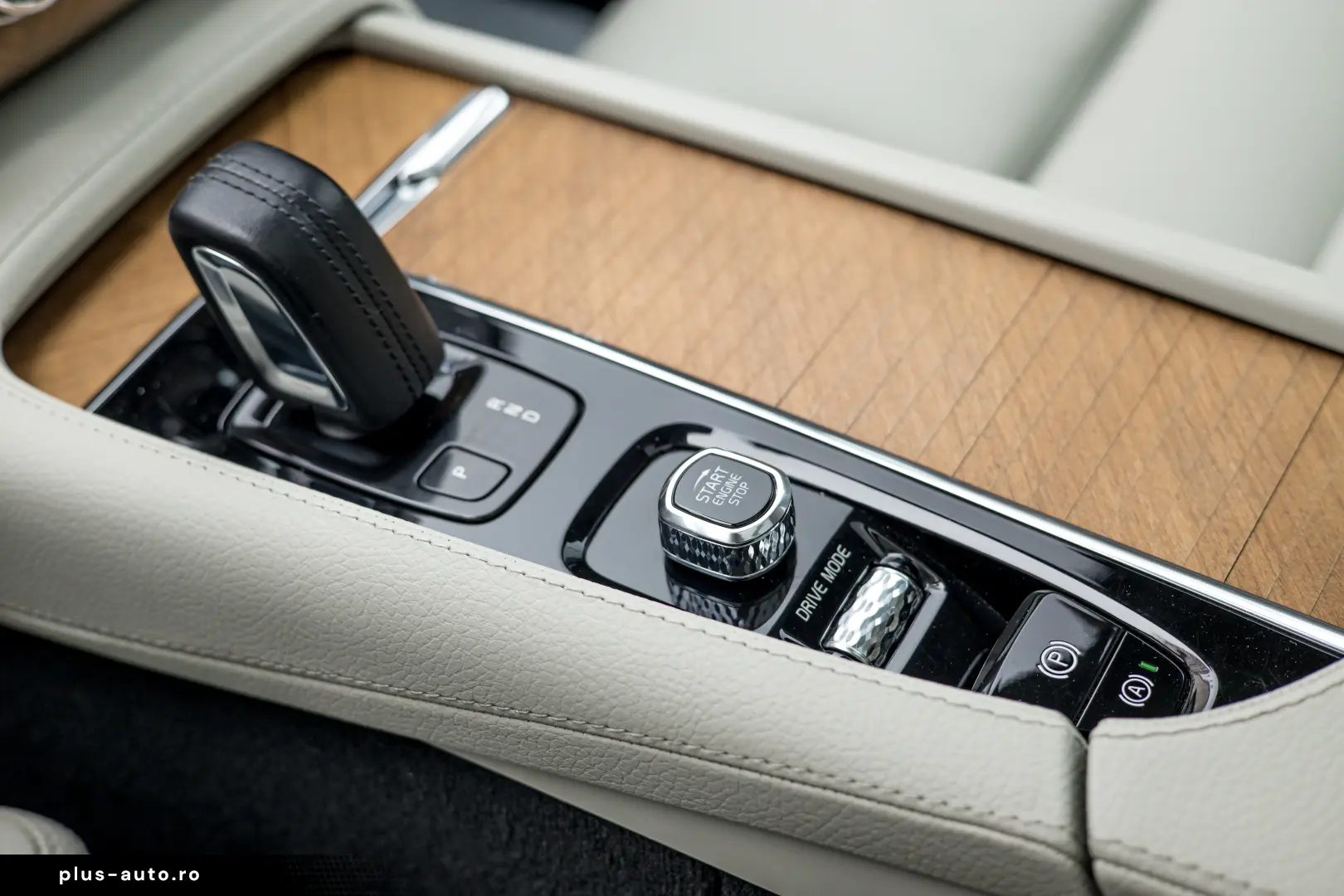 Volvo XC90 T8 Inscription AWD AT8