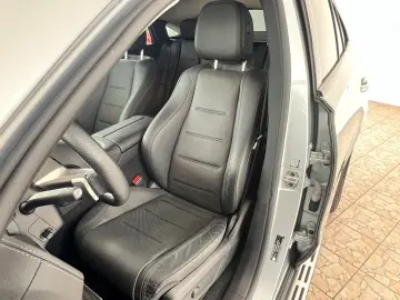 MERCEDES-BENZ GLE 400 e 4M AMG Line Pano-Dach Distro&hellip;