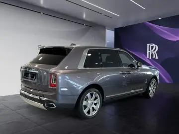 ROLLS ROYCE Cullinan