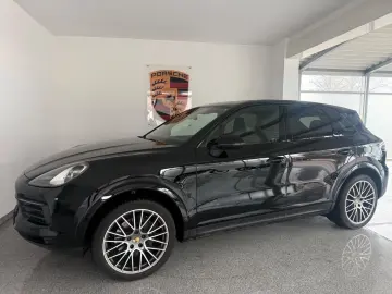 PORSCHE Cayenne Platinum