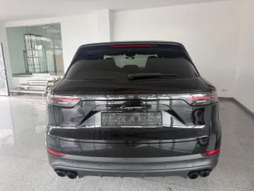 PORSCHE Cayenne Platinum