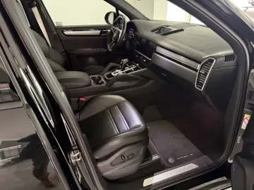 PORSCHE Cayenne Platinum