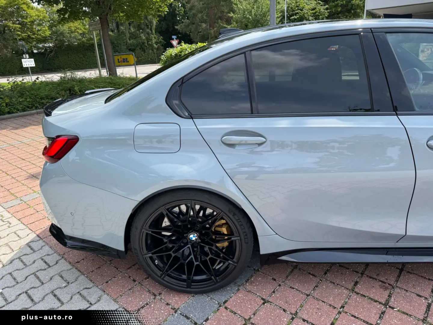 BMW M3 Cutie manuala