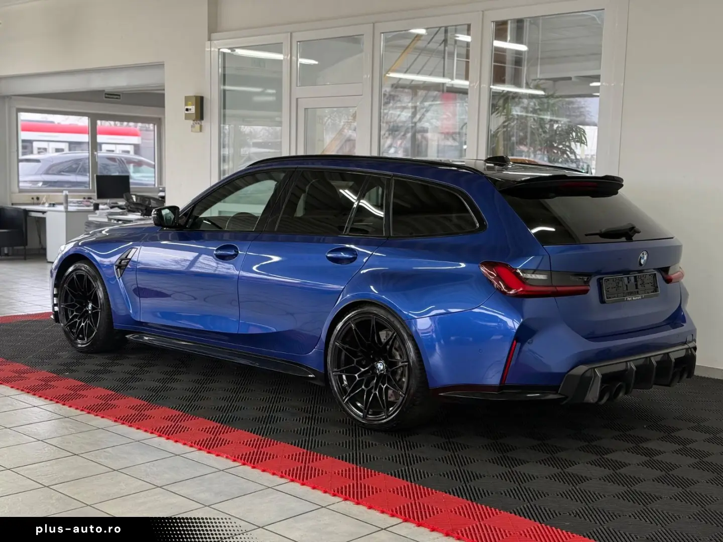 BMW M3 Touring xDrive Competition Carbon
