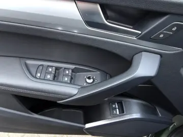 AUDI Q5 Sportback S line 55 TFSI e quattro MATRIX APP