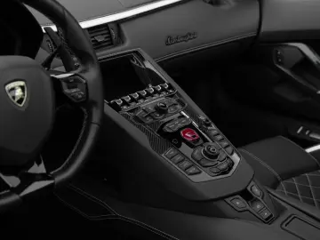 LAMBORGHINI Aventador S Roadster   Carbon Pack   1. Hand