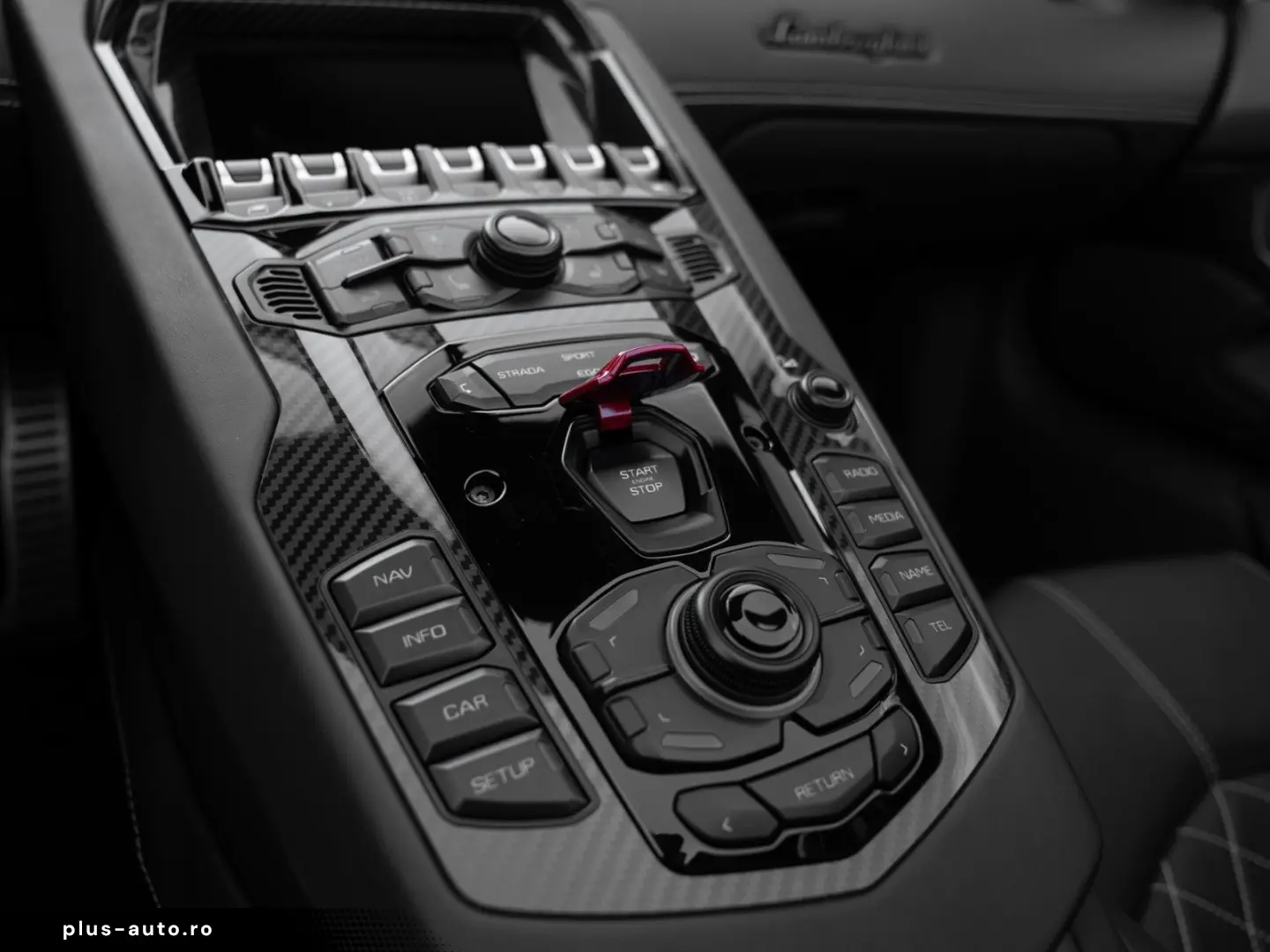 LAMBORGHINI Aventador S Roadster   Carbon Pack   1. Hand