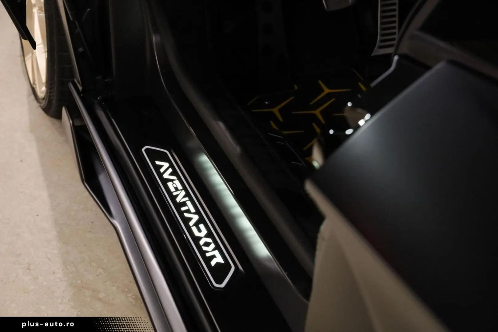 LAMBORGHINI Aventador 6.5 V12 SVJ Roadster Full Novitec XPEL