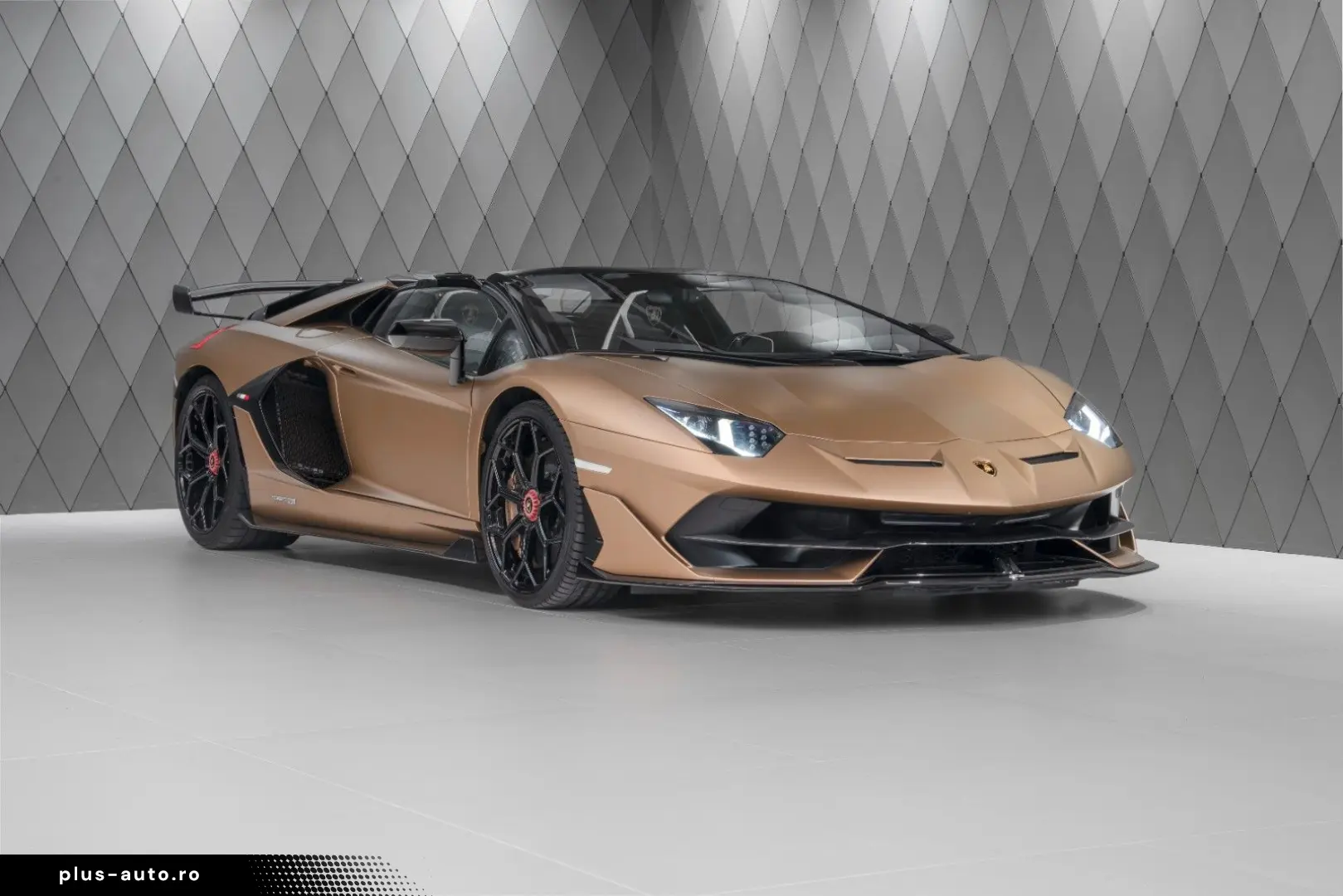 LAMBORGHINI Aventador SVJ Roadster MATT GOLD CARBON WARRANTY