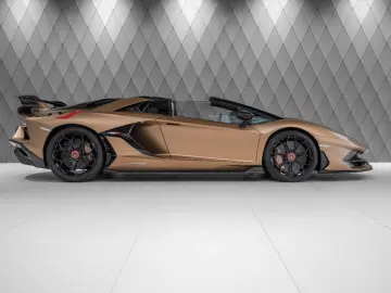 LAMBORGHINI Aventador SVJ Roadster MATT GOLD CARBON WARRANTY