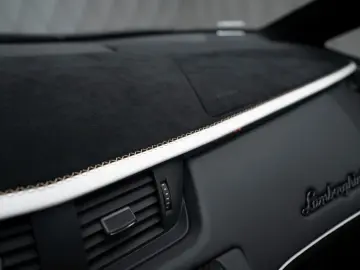 LAMBORGHINI Aventador SVJ Roadster MATT GOLD CARBON WARRANTY