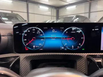 MERCEDES-BENZ CLA 180 d COUPE MBUX SPUR WIDE LED KAME 1.H