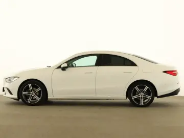 MERCEDES-BENZ CLA 180 Coupé PROGRESSIVE LED-TAG KAM Mbux