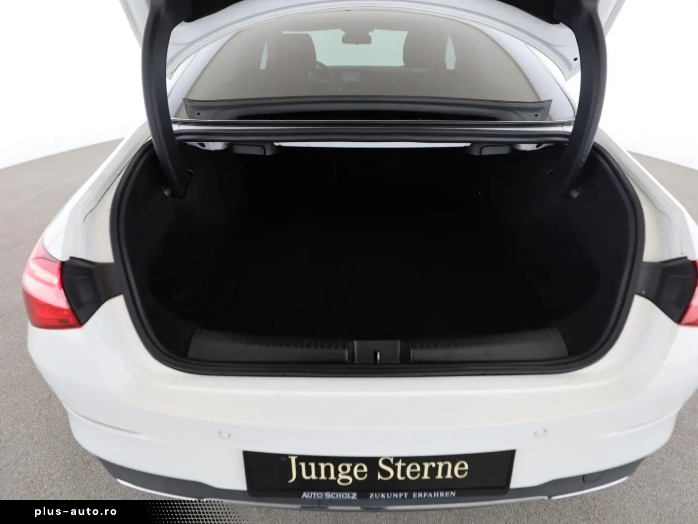 MERCEDES-BENZ CLA 180 Coupé PROGRESSIVE LED-TAG KAM Mbux