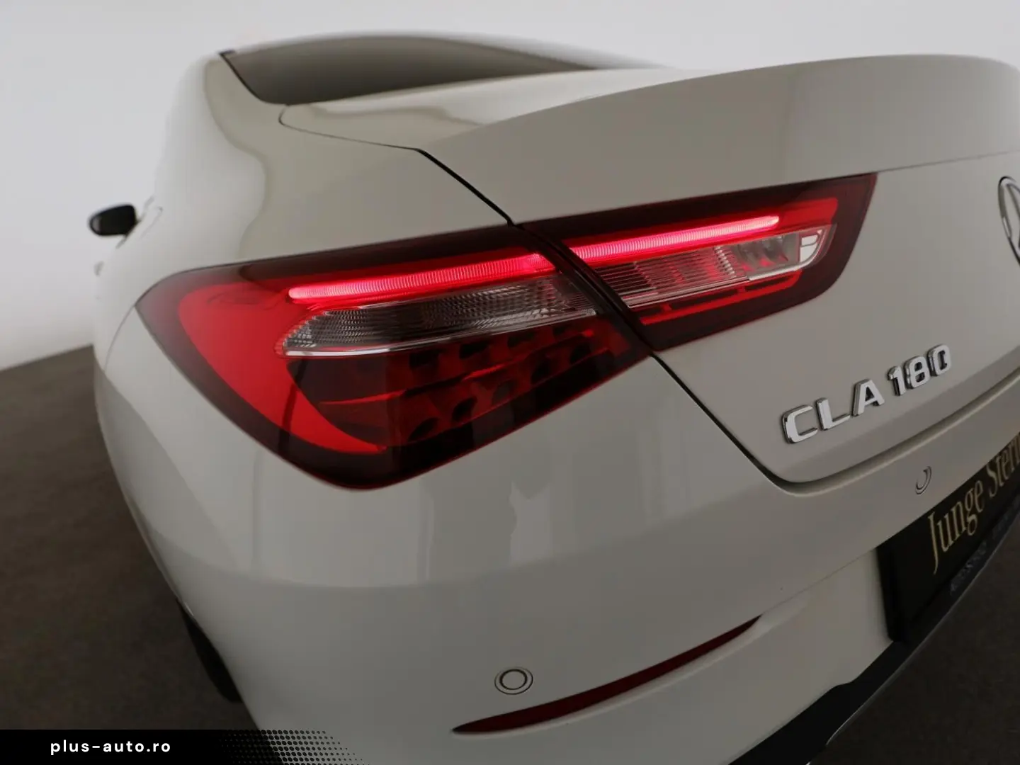 MERCEDES-BENZ CLA 180 Coupé PROGRESSIVE LED-TAG KAM Mbux