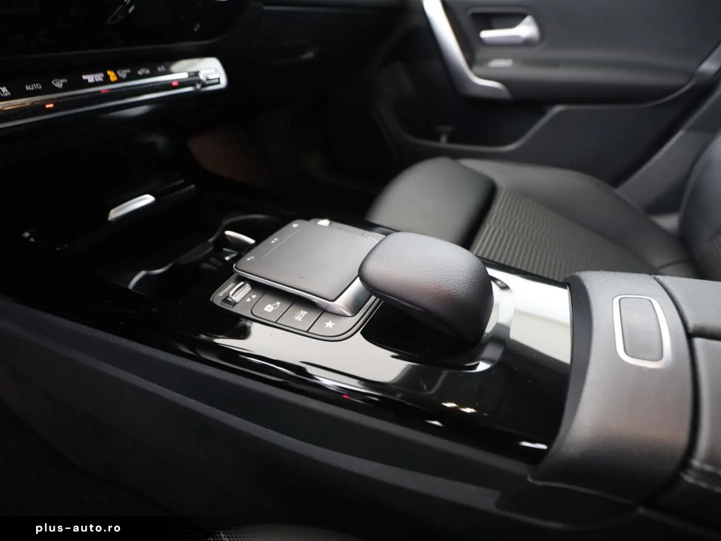 MERCEDES-BENZ CLA 180 Coupé PROGRESSIVE LED-TAG KAM Mbux