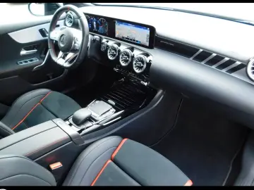 Mercedes-Benz AMG A 35 4MATIC Limousine Aero Pano